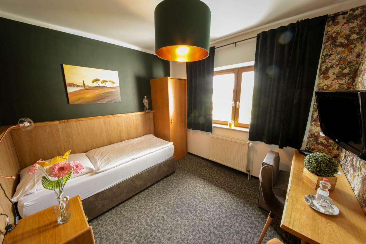 Hotel Kraus Билефелд Екстериор снимка